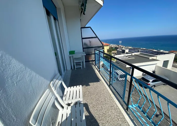 Arcobaleno 500 Meters From The Sea