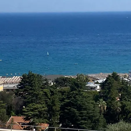 Arcobaleno 500 Meters From The Sea